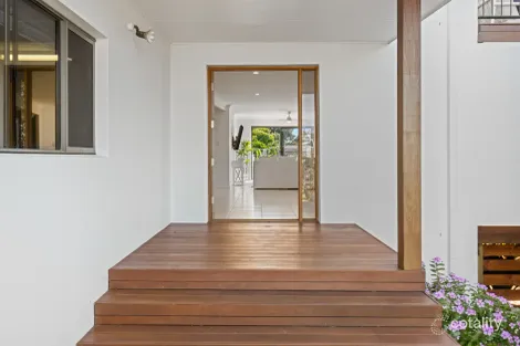 Property photo of 3 Walter Crescent Banora Point NSW 2486