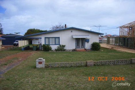 Property photo of 16 Janis Street Halls Head WA 6210