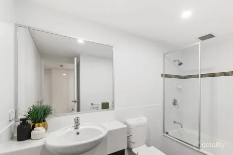 Property photo of 17/7 Helen Street Teneriffe QLD 4005