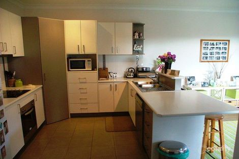 Property photo of 1 Kingfisher Drive Highfields QLD 4352