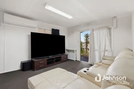 Property photo of 24 Videroni Street Bundamba QLD 4304