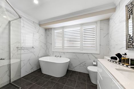 Property photo of 18 Boyd Place Barden Ridge NSW 2234