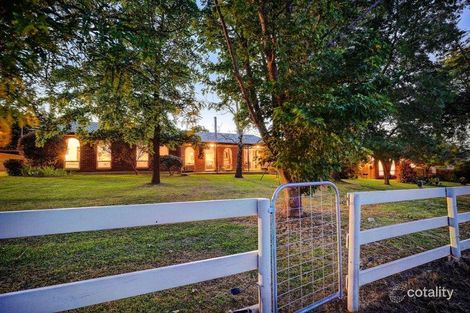 1140 Strathalbyn Rd, Chapel Hill, SA 5153