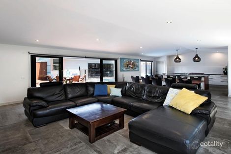 Property photo of 7 Bowen Street Woodend VIC 3442