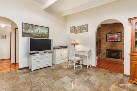 Property photo of 8 Glen Road Cockatoo VIC 3781