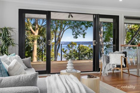 Property photo of 52 Diamond Head Drive Budgewoi NSW 2262