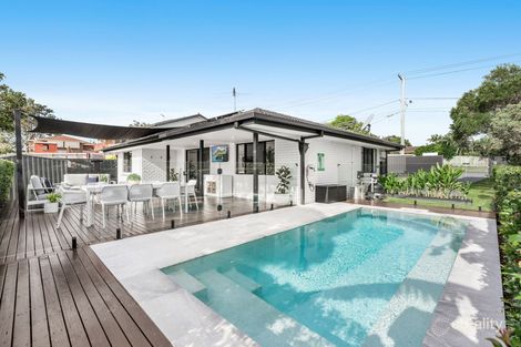 Property photo of 305 Wondall Road Wynnum West QLD 4178