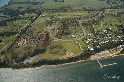 13 Plateau Ave, Metung, VIC 3904