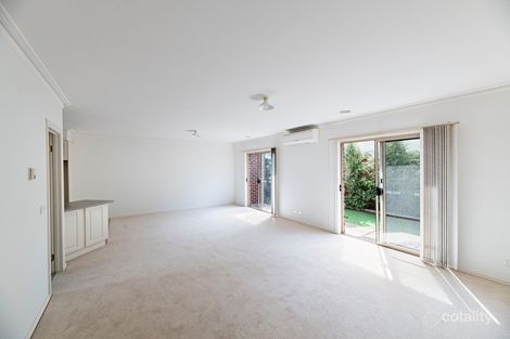 Property photo of 2/17 Mascoma Street Strathmore VIC 3041