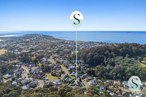 Property photo of 4 Palm Tree Crescent Caves Beach NSW 2281