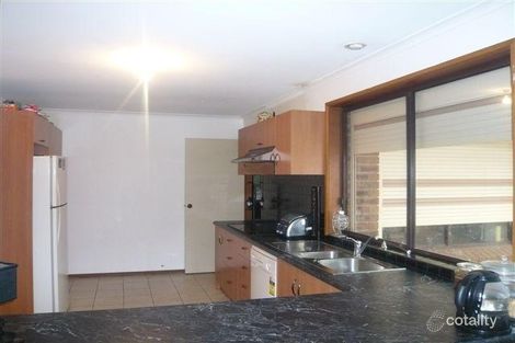 13 Hampton Ct, Salisbury East, SA 5109