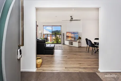 Property photo of 18 Mataranka Drive Worongary QLD 4213