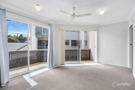 Property photo of 2/39 Peninsular Drive Surfers Paradise QLD 4217