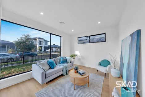 Property photo of 8 Candy Road Greenvale VIC 3059