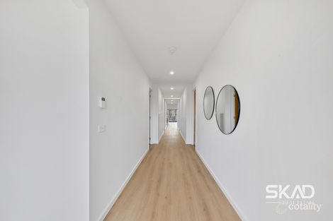 Property photo of 8 Candy Road Greenvale VIC 3059