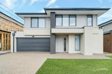 16 Canal Ave, Berwick, VIC 3806