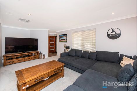 Property photo of 8 Lupin Court Hocking WA 6065