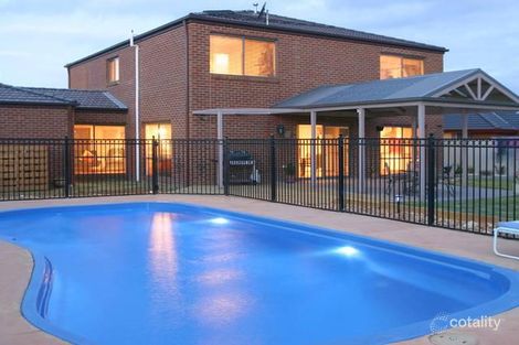 Property photo of 31 Buchan Green Pakenham VIC 3810