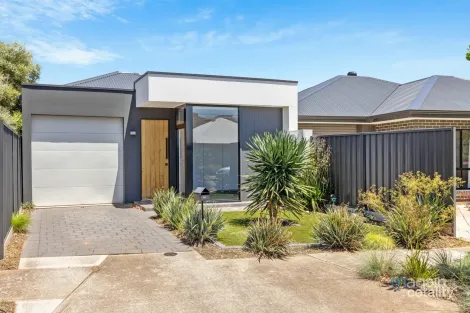 12a Kingston Ave, Seacombe Gardens, SA 5047