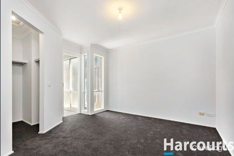 Property photo of 16 Gellion Place Roxburgh Park VIC 3064