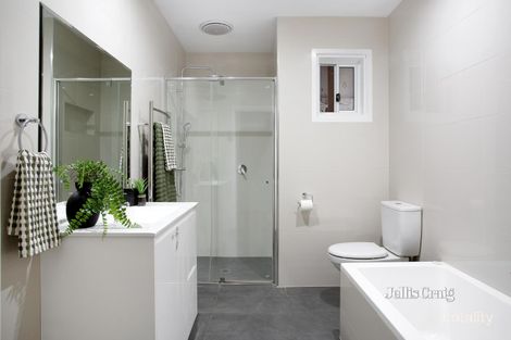 Property photo of 35 Ellesmere Parade Rosanna VIC 3084