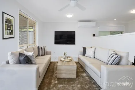 Property photo of 43 Brooklands Circuit Forest Lake QLD 4078