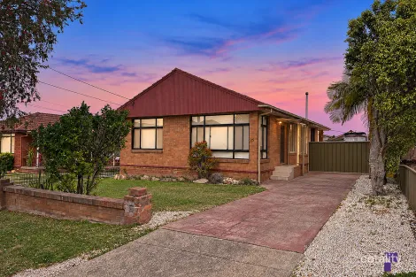 25 Riga Ave, Greenacre, NSW 2190
