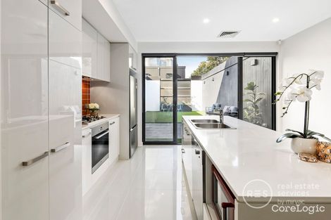 Property photo of 2 Stokehold Mews Docklands VIC 3008