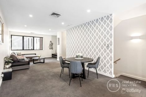 Property photo of 2 Stokehold Mews Docklands VIC 3008