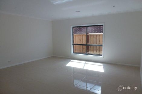 Property photo of 39 Nantha Way Brookfield VIC 3338