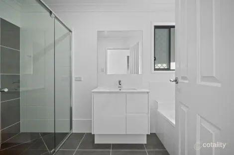 Property photo of 31 Eclipse Road Flagstone QLD 4280