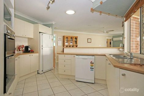 Property photo of 3 Ballandean Close Forest Lake QLD 4078