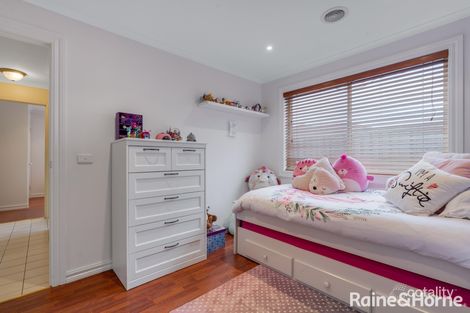 Property photo of 13 Erin Street Hillside VIC 3037
