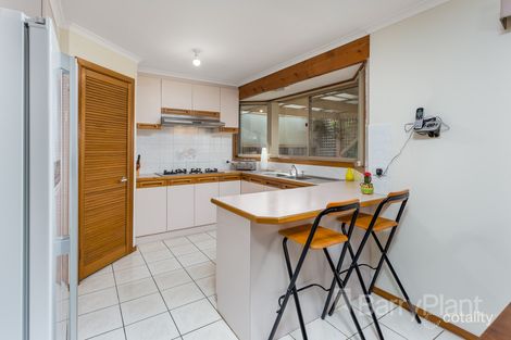 Property photo of 15 Missen Court Altona Meadows VIC 3028