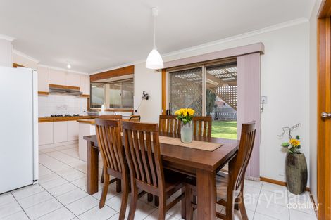 Property photo of 15 Missen Court Altona Meadows VIC 3028