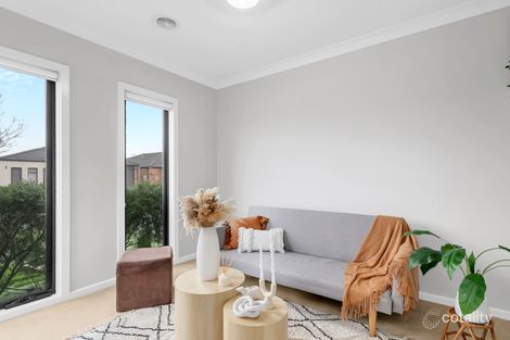 Property photo of 26 Abloom View Mickleham VIC 3064
