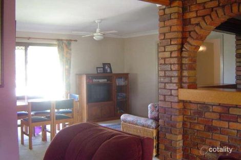 Property photo of 4 Camden Court Helensvale QLD 4212