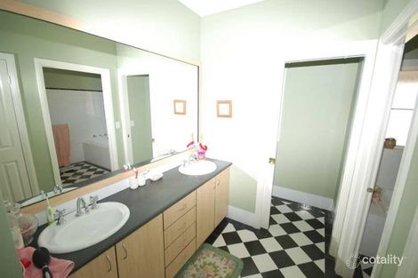 Property photo of 135 Mitchell Road Lake Albert NSW 2650