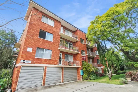 12/13 HARVARD ST, GLADESVILLE, NSW 2111