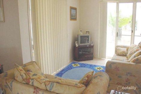 Property photo of 18 Tranquility Circuit Helensvale QLD 4212