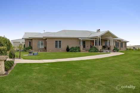 46 Peters Rd, Meringandan West, QLD 4352