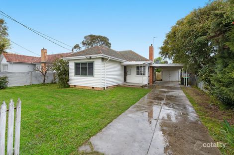 Property photo of 3 Beech Avenue Wendouree VIC 3355