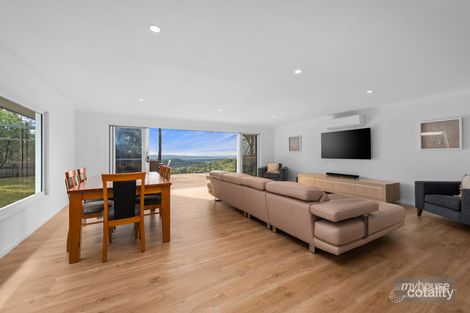 Property photo of 23 Gordon Crescent Withcott QLD 4352