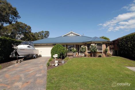 Property photo of 20 Captain Cook Close Skye VIC 3977