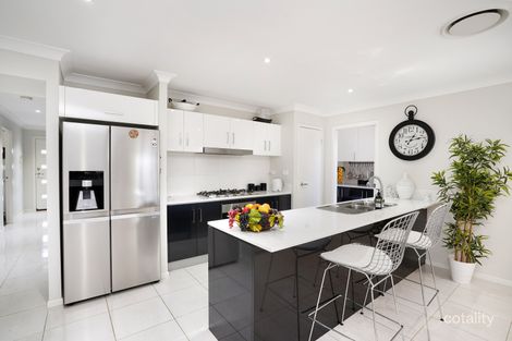 Property photo of 18 Hassall Way Glenmore Park NSW 2745