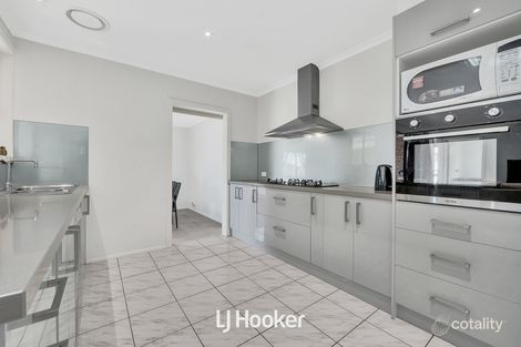Property photo of 3 Georgette Crescent Endeavour Hills VIC 3802