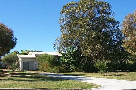 18 Wongan Ave, White Gum Valley, WA 6162