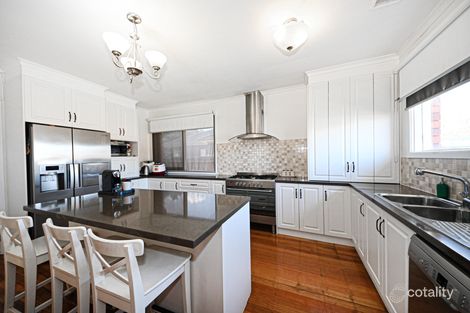 Property photo of 14 Heath Street Glen Waverley VIC 3150