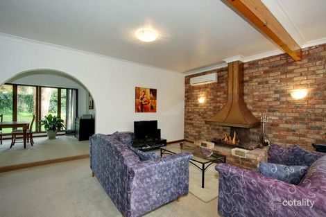 18 Chippewa Ave, Donvale, VIC 3111