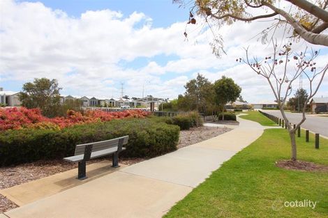 Property photo of 11 Watercress Gardens Dayton WA 6055